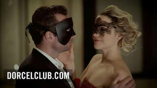 Intenzívny sex počas swinger party