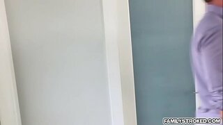 Тиффани Уотсон және оның Kyle трахались, сосали, лизали бір-бірін Тиффани Уотсон және оның Kyle трахались, сосали, лизали бір-бірін